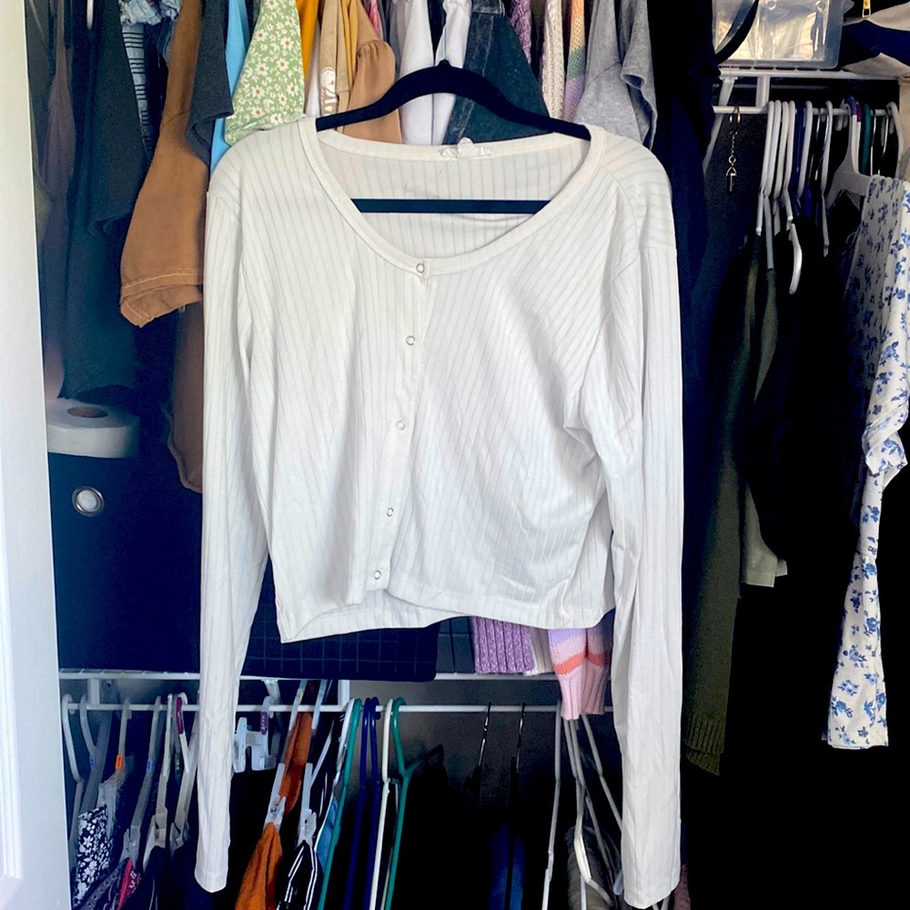 Capella white long sleeve crop top, XL